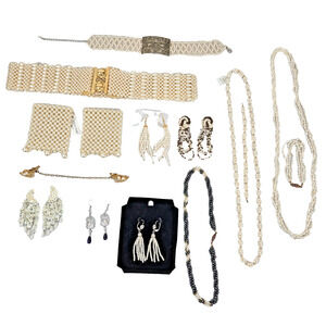 Faux Pearl Bridal/Costume Jewelry 20pc Lot Earrings Necklaces Bracelets Belt VG